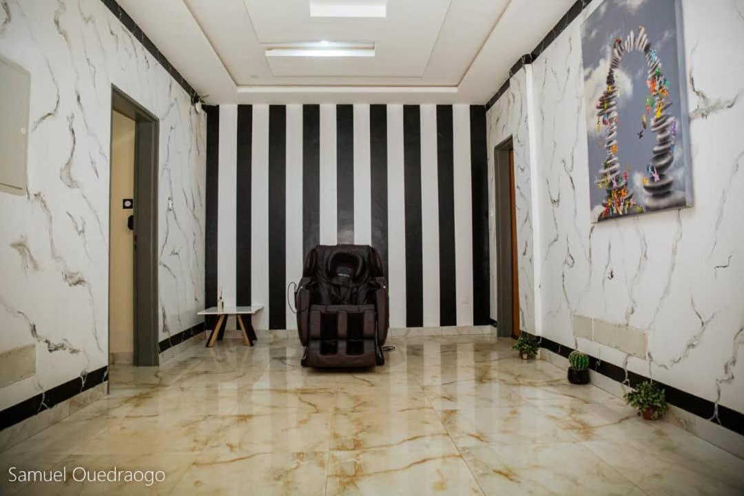 Complexe Hotelier And Ouagadougou Exterior foto