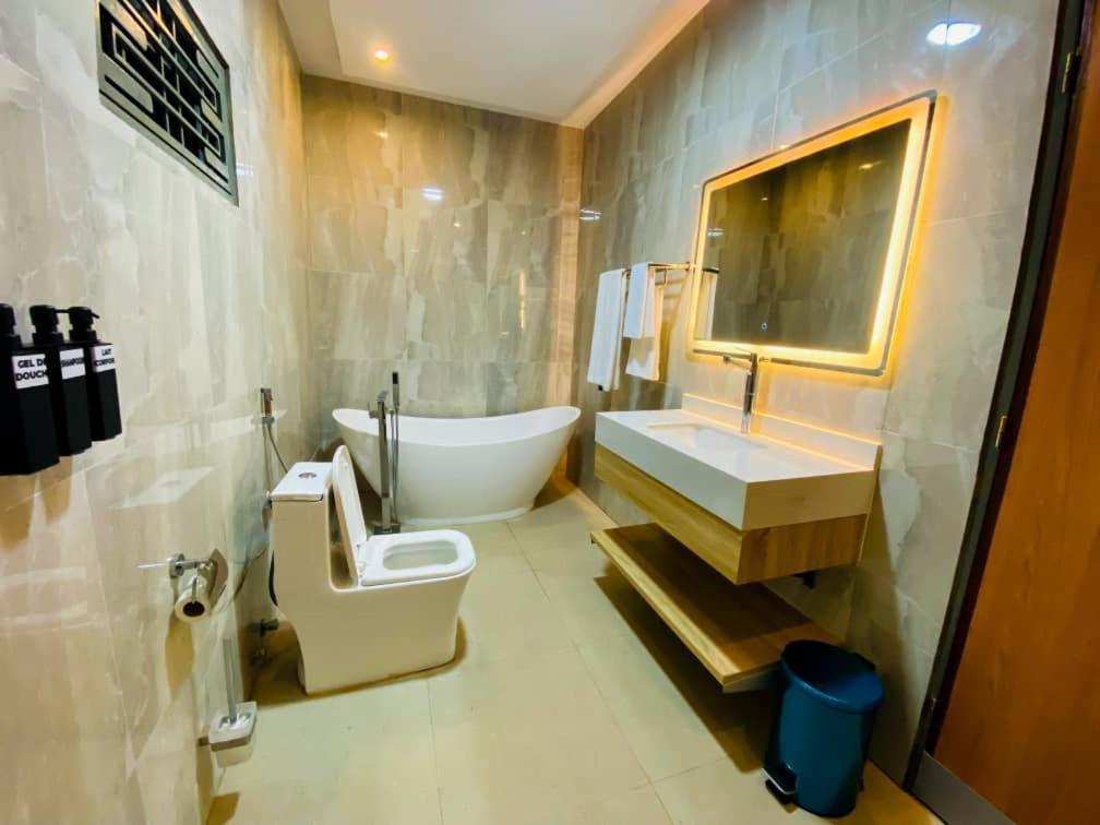 Complexe Hotelier And Ouagadougou Exterior foto